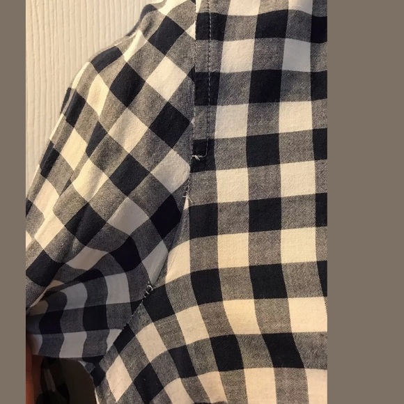 J. CREW The Perfect Shirt Blue White Gingham Plaid Top Button Down Blouse Navy - Picture 7 of 8